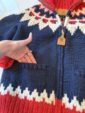 Canadian Sweater Company Cowichan Style 100% Wool Zip Cardigan Small